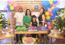 Niver 18 Anos Bárbara - 10 Anos Arthur - 8 Anos Gabrielly