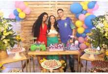 Niver 18 Anos Bárbara - 10 Anos Arthur - 8 Anos Gabrielly