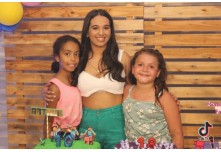 Niver 18 Anos Bárbara - 10 Anos Arthur - 8 Anos Gabrielly