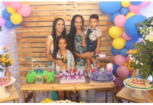 Niver 18 Anos Bárbara - 10 Anos Arthur - 8 Anos Gabrielly