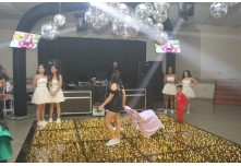 Niver 15 Anos Maria Vitoria