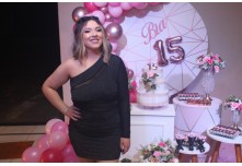 Niver 15 Anos Bia Chiarelo