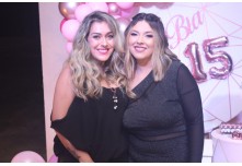 Niver 15 Anos Bia Chiarelo