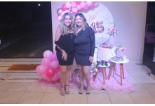 Niver 15 Anos Bia Chiarelo