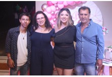 Niver 15 Anos Bia Chiarelo