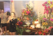 Niver 28 Anos Isaura