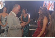 Niver 15 Anos Lara Lindicy