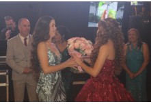 Niver 15 Anos Lara Lindicy