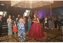 Niver 15 Anos Lara Lindicy