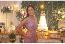 Niver 15 Anos Laura Moris 