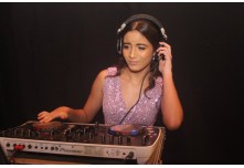 Niver 15 Anos Laura Moris 