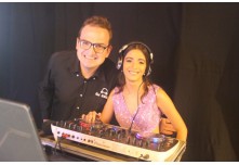 Niver 15 Anos Laura Moris 