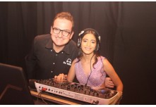 Niver 15 Anos Laura Moris 