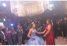 Niver 15 Anos Laura Moris 