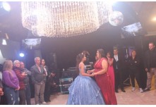 Niver 15 Anos Laura Moris 