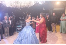 Niver 15 Anos Laura Moris 