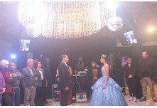 Niver 15 Anos Laura Moris 