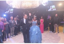 Niver 15 Anos Laura Moris 