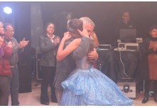 Niver 15 Anos Laura Moris 