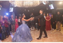 Niver 15 Anos Laura Moris 