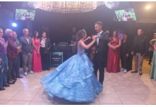 Niver 15 Anos Laura Moris 