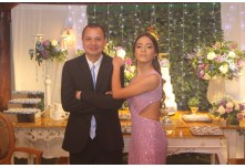 Niver 15 Anos Laura Moris 