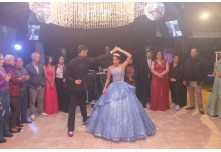 Niver 15 Anos Laura Moris 