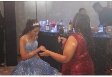 Niver 15 Anos Laura Moris 