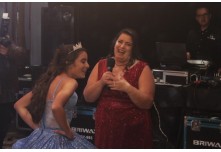 Niver 15 Anos Laura Moris 