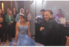 Niver 15 Anos Laura Moris 