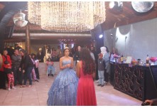 Niver 15 Anos Laura Moris 