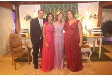 Niver 15 Anos Laura Moris 