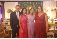 Niver 15 Anos Laura Moris 