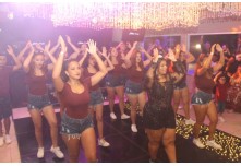 Niver 15 Anos Hellena Reis