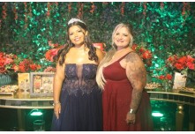 Niver 15 Anos Hellena Reis