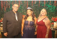 Niver 15 Anos Hellena Reis